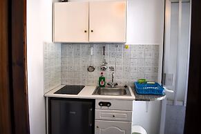 Kostas Apartments & Studios