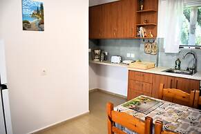 Kostas Apartments & Studios