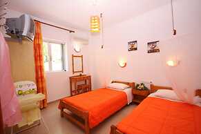 Kostas Apartments & Studios