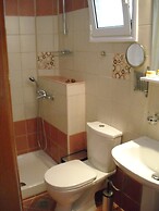 Kostas Apartments & Studios