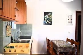 Kostas Apartments & Studios