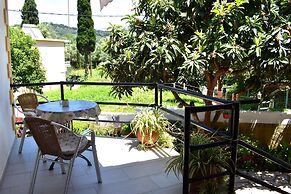 Kostas Apartments & Studios