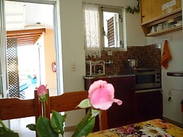 Kostas Apartments & Studios