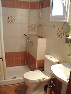 Kostas Apartments & Studios