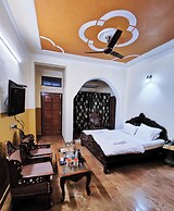 Hill Top Swiss Cottage