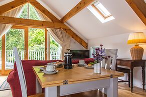 Cherryhill Lodge