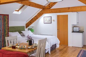 Cherryhill Lodge