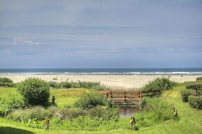 Little Creek Cove Beachfront Resort