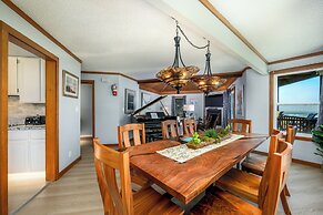 Little Creek Cove Beachfront Resort