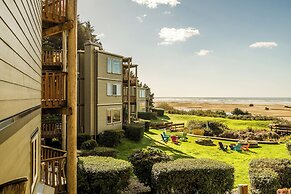 Little Creek Cove Beachfront Resort