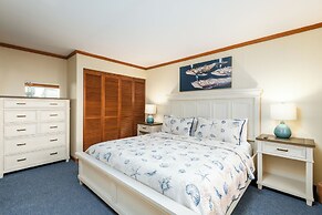 Little Creek Cove Beachfront Resort