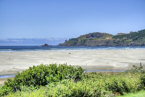 Little Creek Cove Beachfront Resort