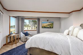 Little Creek Cove Beachfront Resort