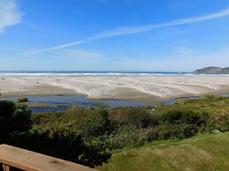 Little Creek Cove Beachfront Resort