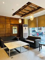 Pearl Lane Hotel