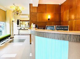 Pearl Lane Hotel