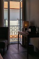 Lisboa Carmo Hotel
