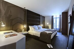 Lisboa Carmo Hotel