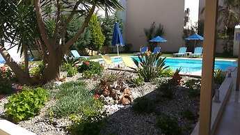 Nicolas Studios & Apartments