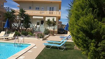 Nicolas Studios & Apartments