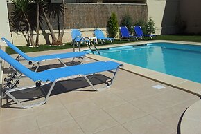 Nicolas Studios & Apartments