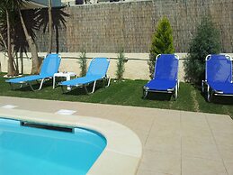 Nicolas Studios & Apartments