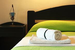 Villa Phoenix Apartments & Studios