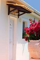 Villa Phoenix Apartments & Studios