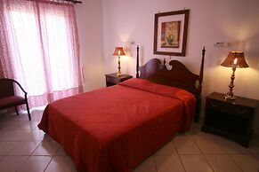 Villa Phoenix Apartments & Studios