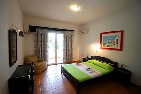 Villa Phoenix Apartments & Studios