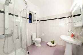 Villa Phoenix Apartments & Studios