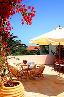 Villa Phoenix Apartments & Studios