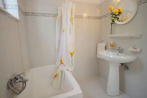 Villa Phoenix Apartments & Studios