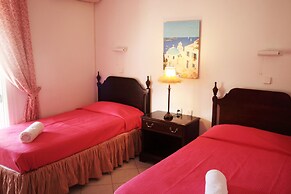 Villa Phoenix Apartments & Studios