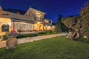 Villa Phoenix Apartments & Studios