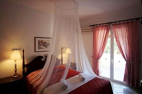 Villa Phoenix Apartments & Studios