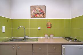 Villa Phoenix Apartments & Studios