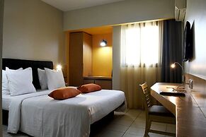 Planet Hotel