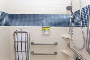 Staybridge Suites Bowling Green by IHG