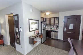 Staybridge Suites Bowling Green by IHG