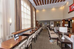 Staybridge Suites Bowling Green by IHG