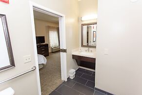 Staybridge Suites Bowling Green by IHG