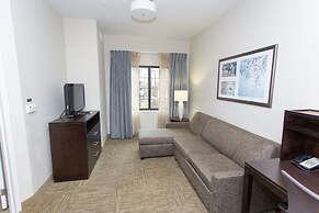 Staybridge Suites Bowling Green by IHG