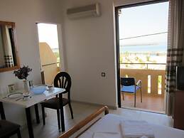 The Sea-View Apartments