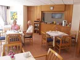 Hostal Residencia Sutimar