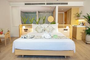 The Cliff Resort & Residences