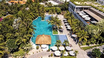 The Cliff Resort & Residences