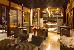 The Cliff Resort & Residences