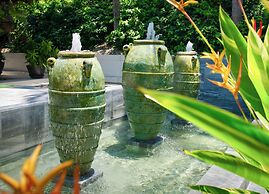 The Cliff Resort & Residences