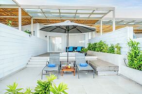The Cliff Resort & Residences